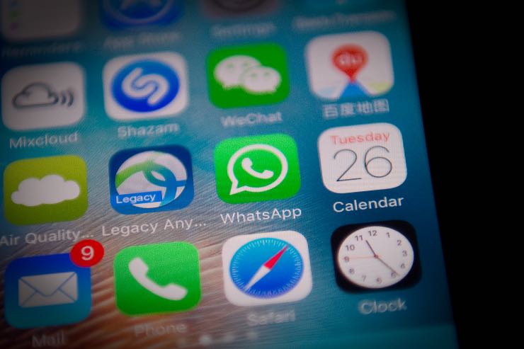 WhatsApp abbandonare eliminare gruppo