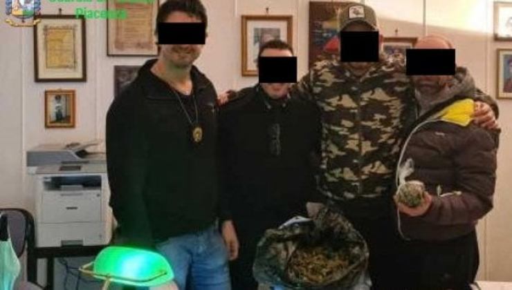 Carabinieri arrestati Piacenza trans accusa