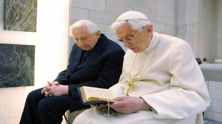 Georg Ratzinger e Benedetto-XVI (foto dal web)