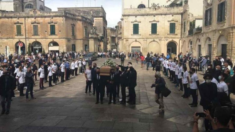 Funerali Lecce (foto dal web)