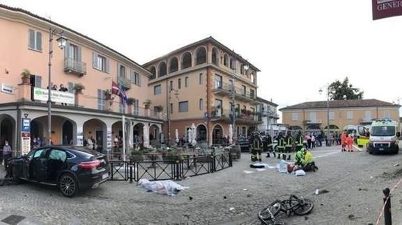 Cuneo suv travolge persone al bar