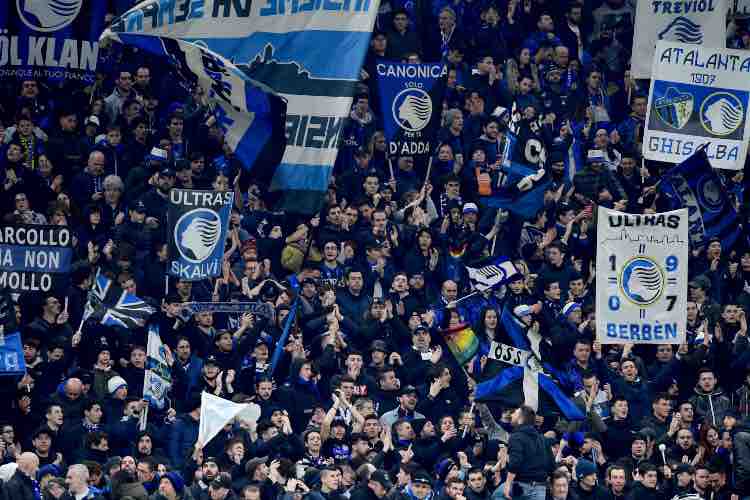 Covid-19 ultras Curva Nord atalanta tifosi ospedale da campo Bergamo