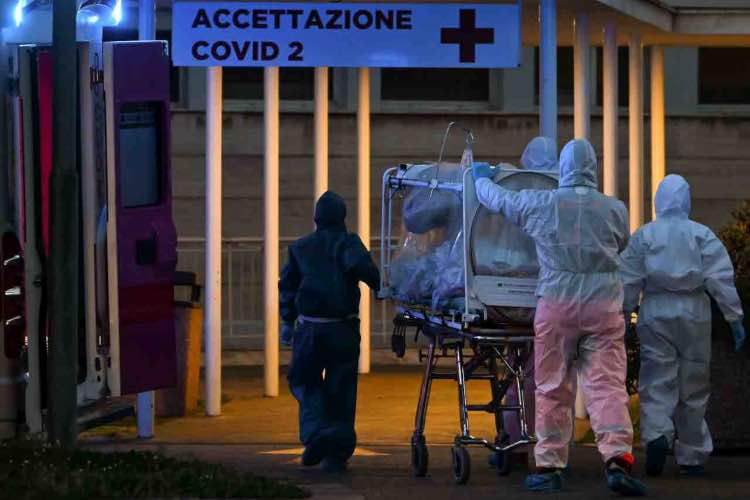 Coronavirus Italia picco contagi casi ritorno Cauda