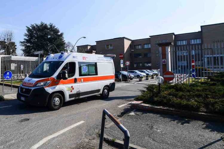 Coronavirus Campania ospedali emergenza sangue donatori