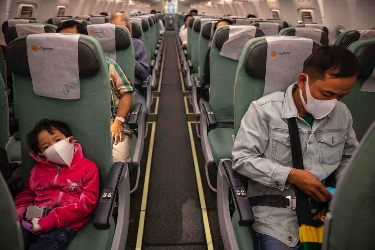 Coronavirus come viaggiare-in-aereo-sicuri senza pericolo cosa sapere