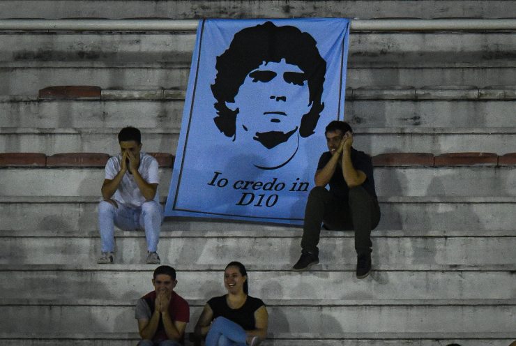 Maradona bandiera