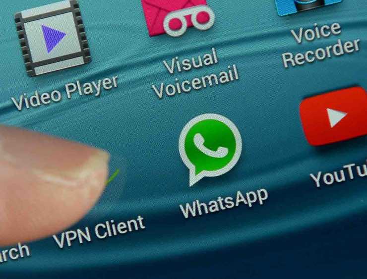 WhatsApp come nascondere online