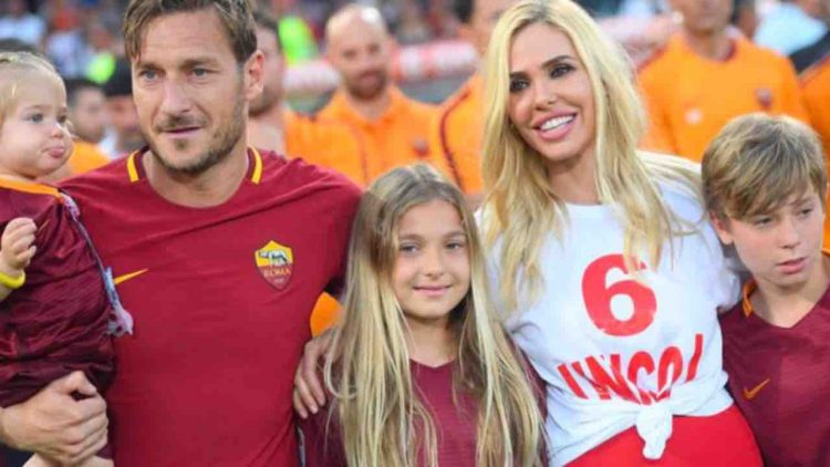 Ilary Blasi ritorna sui social dopo morte Enzo Totti