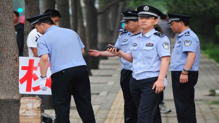 Polizia cinese (foto dal web)
