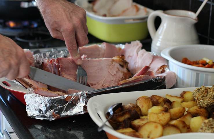 Natale, consigli utili per non sprecare il cibo durante le feste