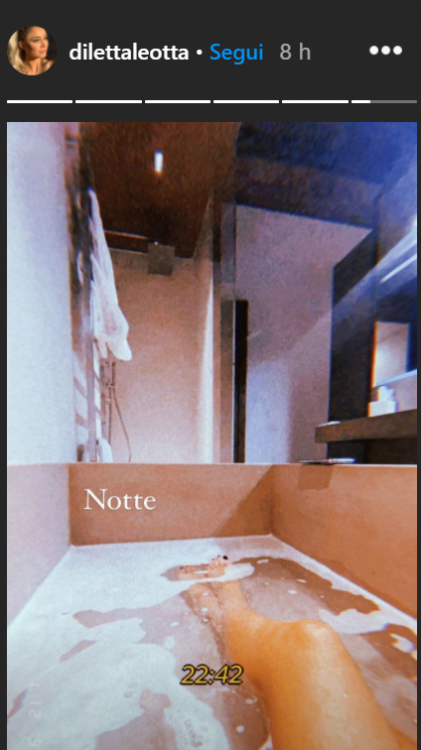 Diletta Leotta nuda in vasca da bagno per la buonanotte ai follower: si blocca Instagram 