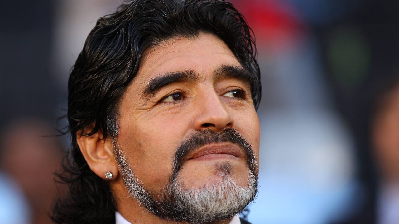 Maradona stop cremazione test dna