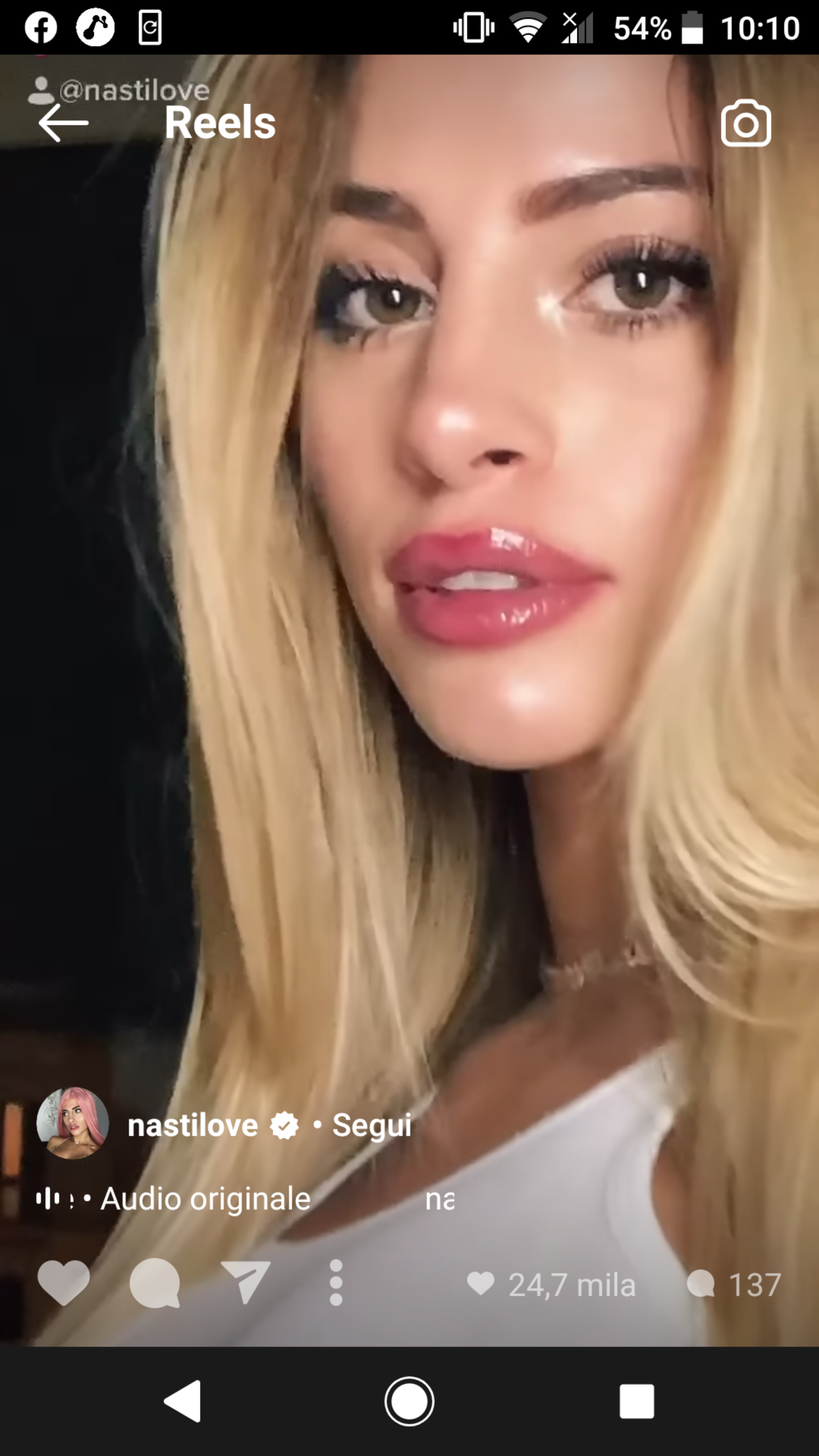 Chiara Nasti bionda sexy 
