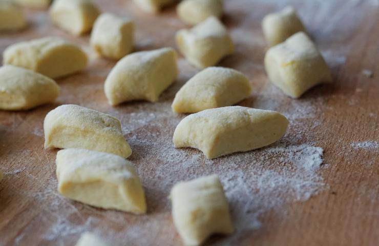 5 idee alternative per condire gli gnocchi. Come preparare il pranzo in poche semplici mosse