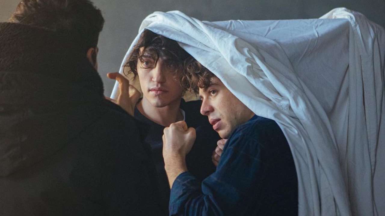 Testi Michele Bravi Mantieni Il Bacio Michele Bravi e Francesco Centorame: un bacio che salva