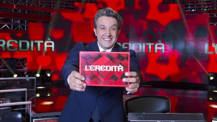 L’Eredita, Flavio Insinna fermato: il motivo che ha spinto la Rai