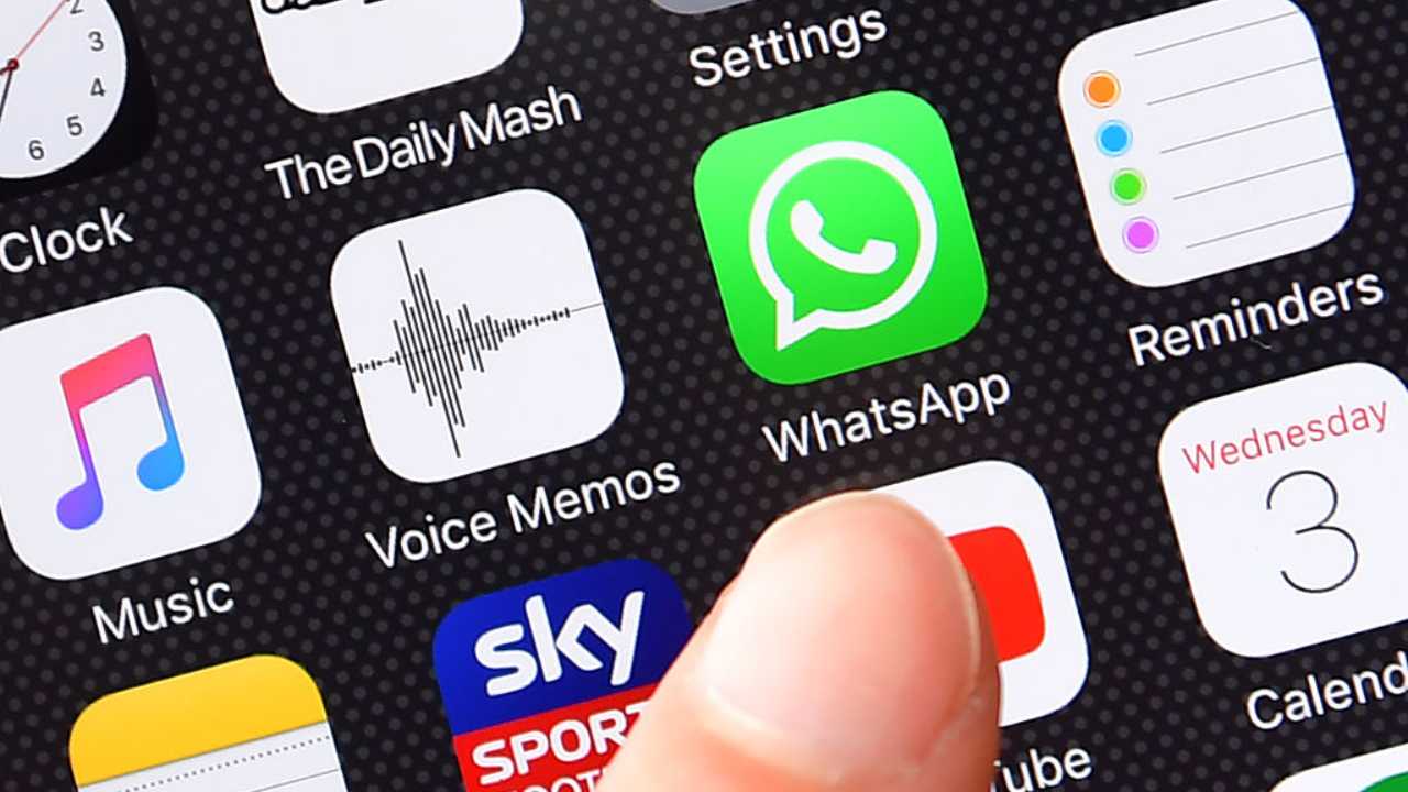 WhatsApp mandare messaggi vuoti