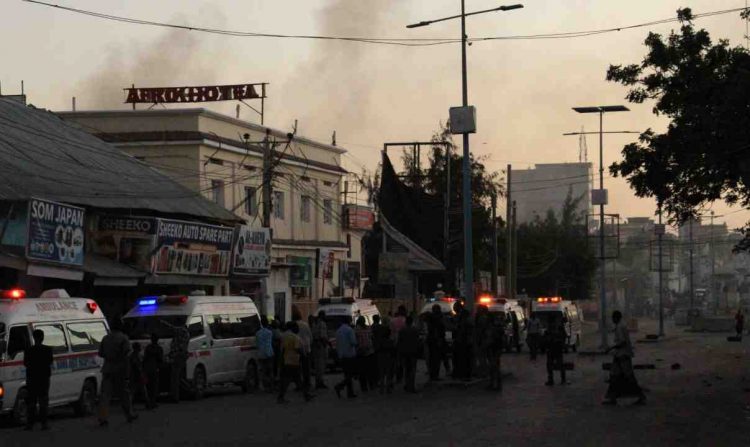 bomba in somalia uccide 12 agenti di sicurezza