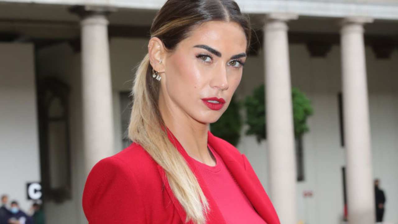 Melissa Satta Il Completino Sportivo Una Bomba Single Sei Pi Bella 