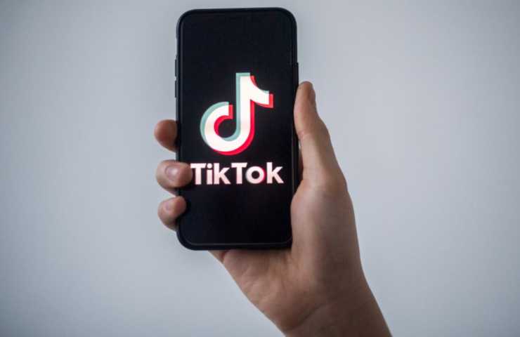 TikTok blocco minori 13 anni