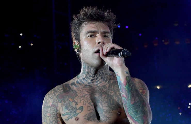 Fedez redarguisce Simone pillon 