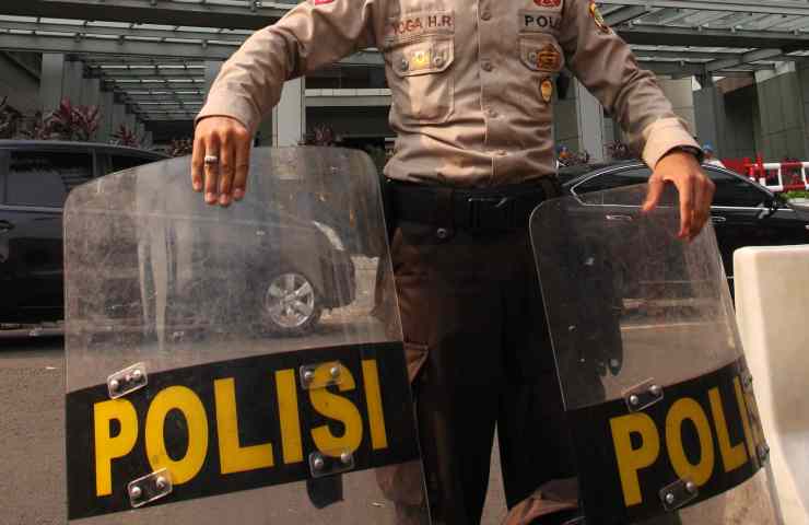 polizia indonesiana