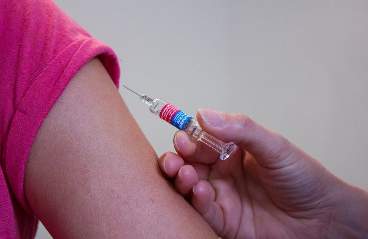 AstraZeneca numeri efficacia vaccino