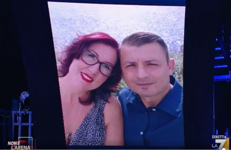 accino Astrazeneca parla moglie militare morto