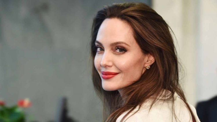 Angelina Jolie lasciato regia
