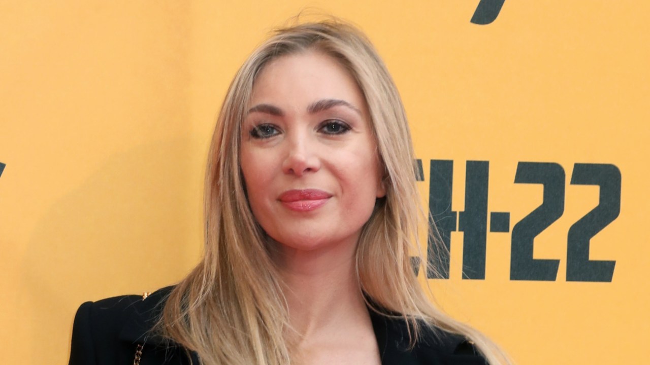 Laura Cremaschi, in bikini toglie il respiro: perdersi è lecito - FOTO