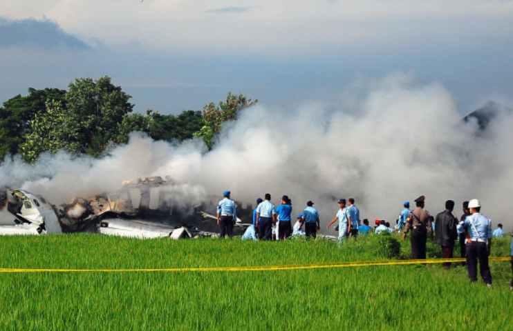 volo Garuda Indonesia 200 21 morti 112 feriti