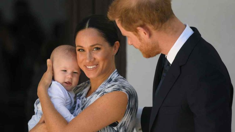 Harry e Meghan soldi compleanno Archie