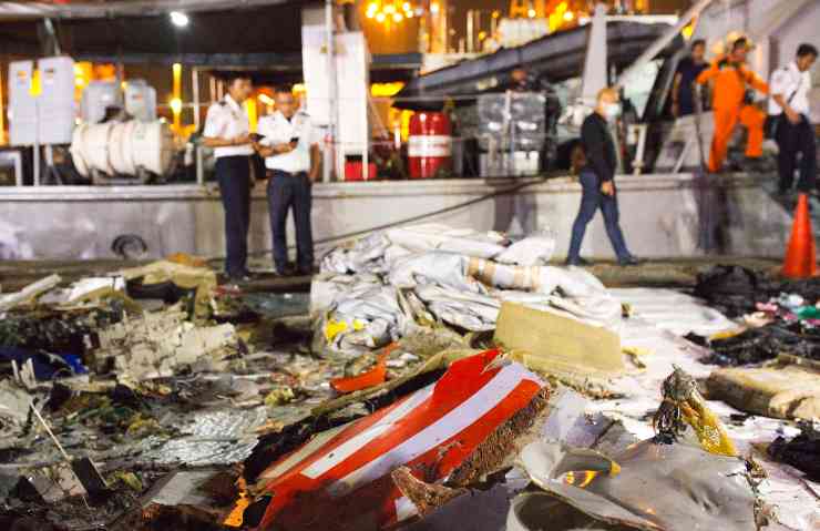 Disastri aerei, volo Lion Air 610: 189 vittime, 0 superstiti