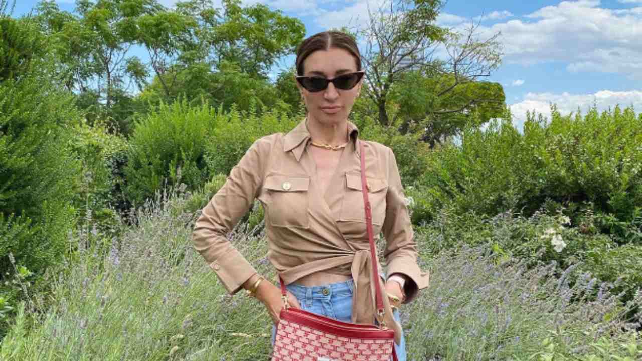 Elisabetta Franchi e la sfida che lancia ai suoi followers-FOTO