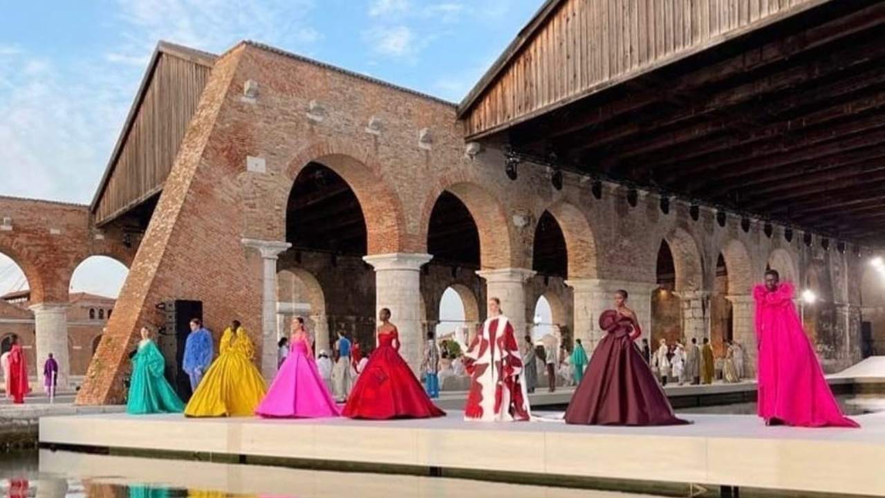 Valentino Haute Couture 20021: la sfilata Valentino Des Atelier a Venezia!