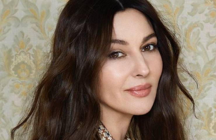 Monica Bellucci seduce Venezia total black