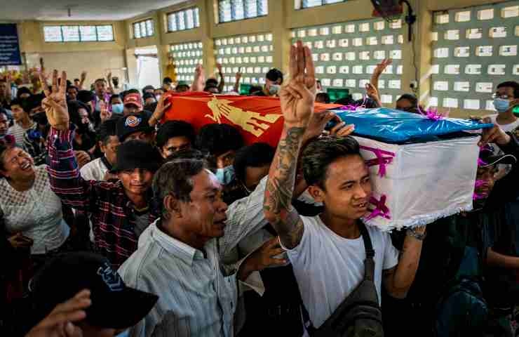 Strage in Birmania, Save the Children: "Dispersi due nostri membri"