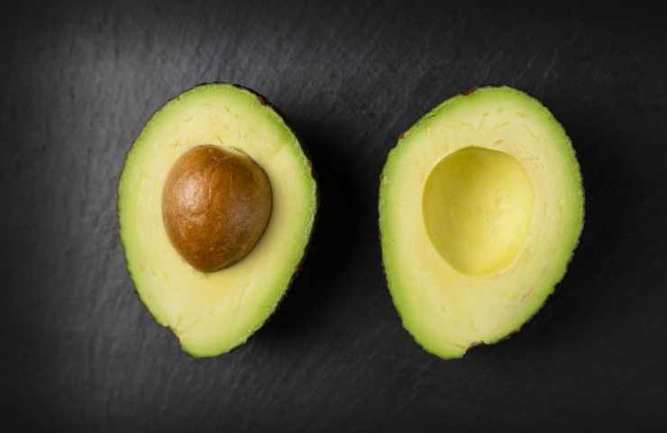 Benessere a tavola: 5 benefici incredibili dell'avocado