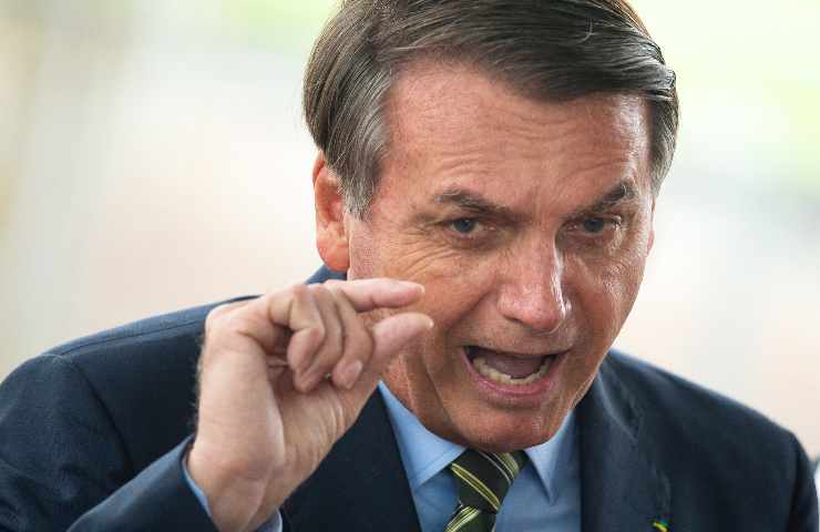Brasile: Jair Bolsonaro ricoverato d'urgenza per occlusione intestinale