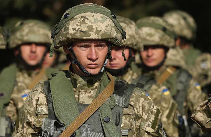 Tensioni Kiev-Mosca: ok USA sull'invio di nuove armi americane in Ucraina