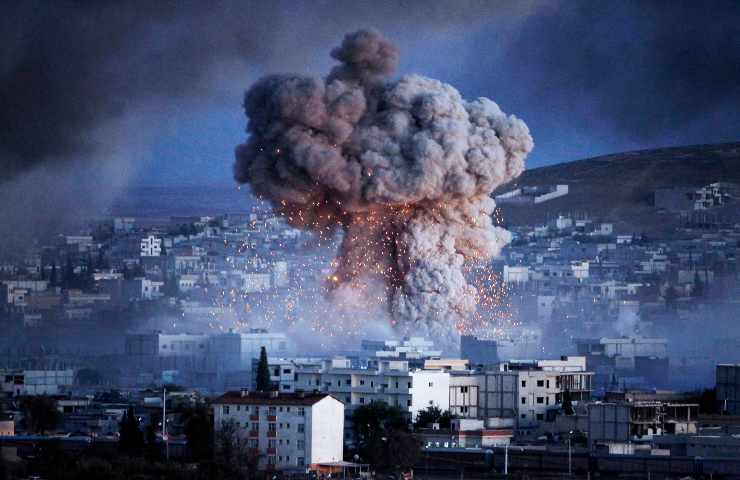 Strage nello Yemen: raid saudita provoca più di 200 vittime, anche bambini
