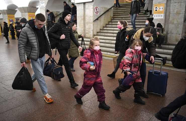 Russia Ucraina guerra bambini fuga