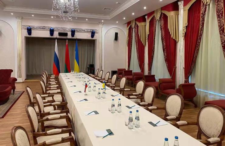 Negoziatore di Mosca: "Trovate basi per trattative con Kiev"