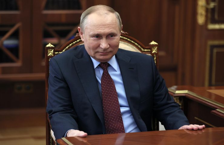 Russia Putin avvertimento sanzioni