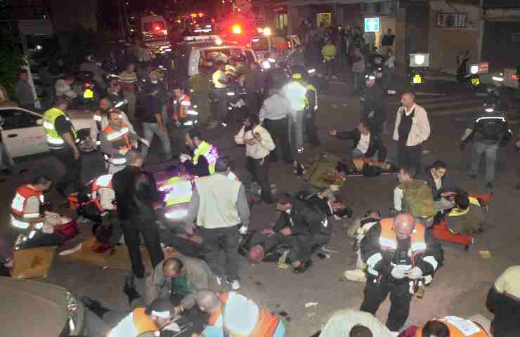 Attacco terroristico a Tel Aviv, sparatoria sulla folla: almeno 2 morti