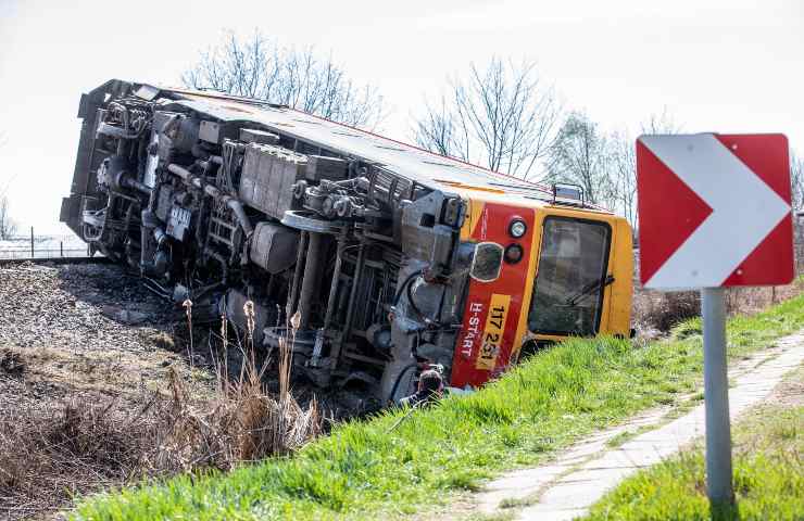 Ungheria incidente treno morti feriti