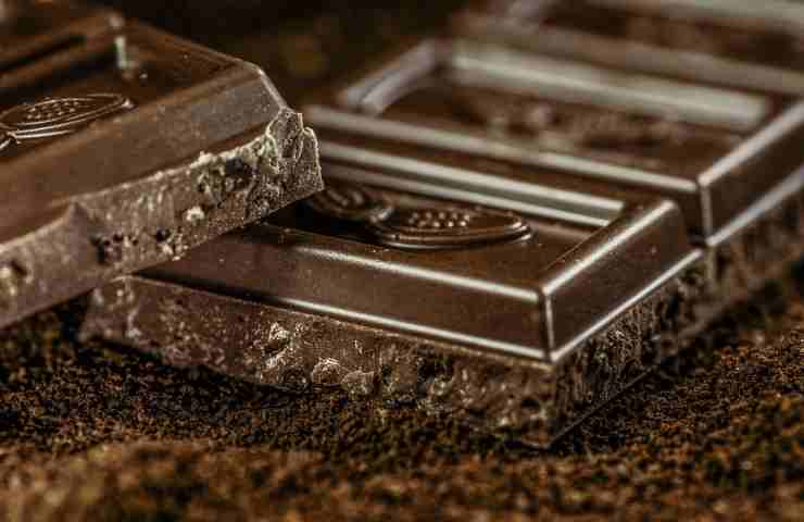 Benessere a tavola: benefici e proprietà del cioccolato fondente 100%