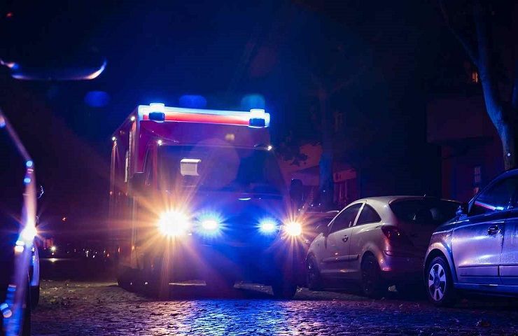 Catania incidente moto incrocio morti due ragazzi
