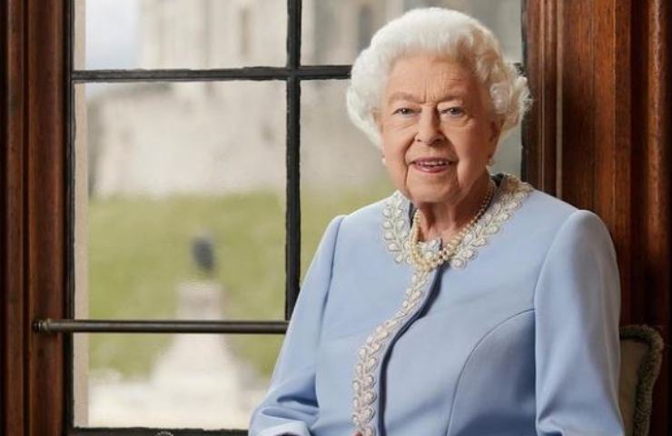 Royal Family polemica trasferimento urgente Kensington Palace