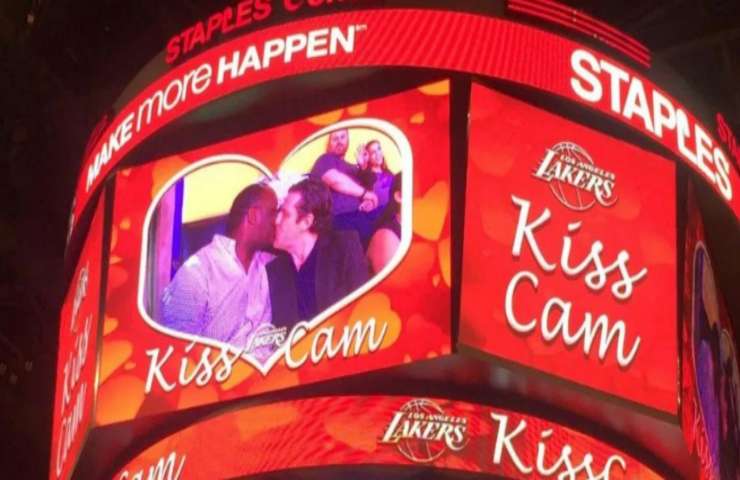 Kiss Cam Colombia video virale 